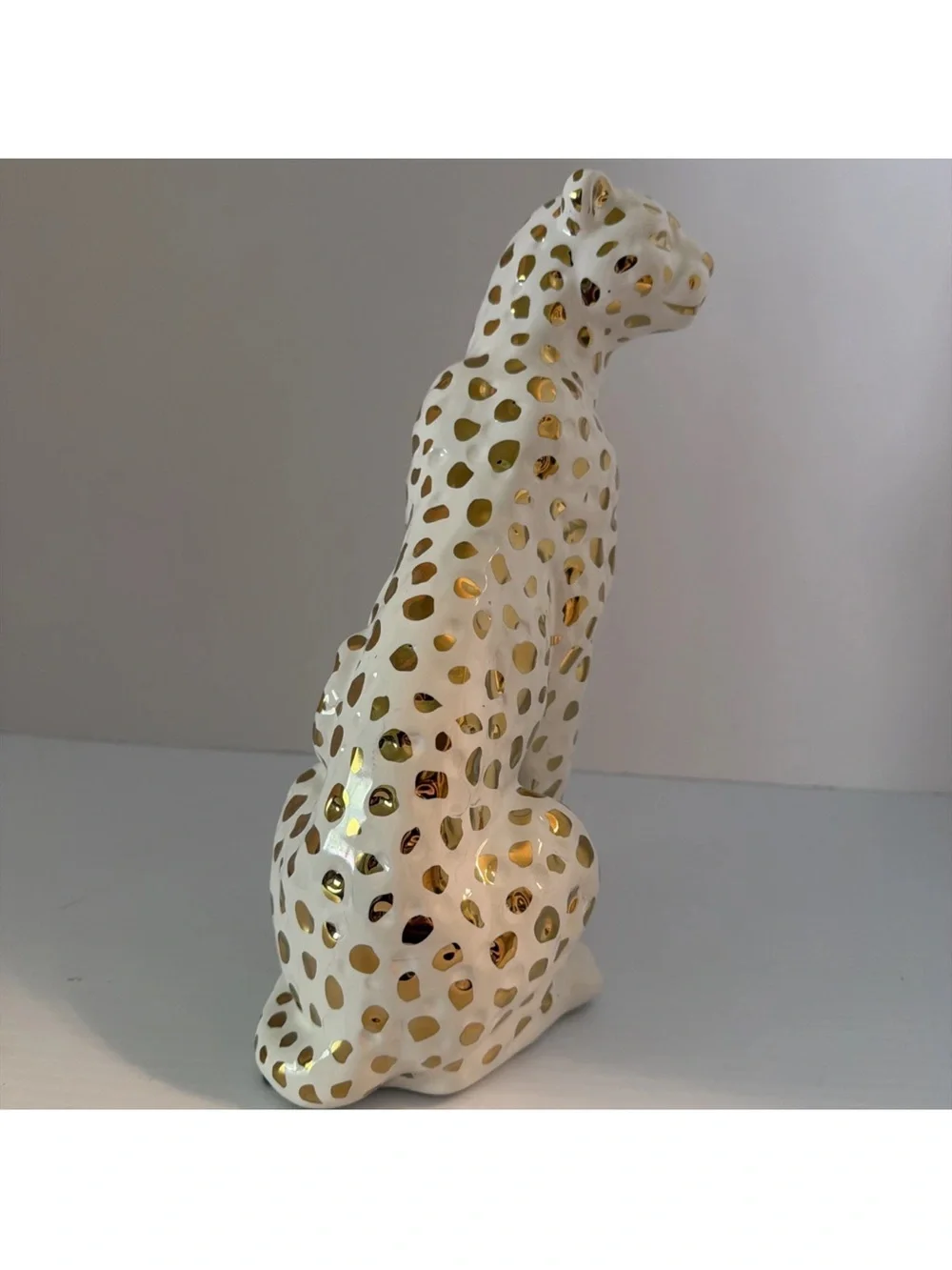 Cheetah Statue Home Decor Leopard Sculpture Sitting Cheetah White & Gold New